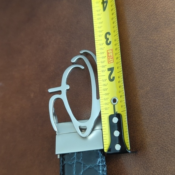 Oscar de la Renta Croc Leather Belt - Picture 12 of 14